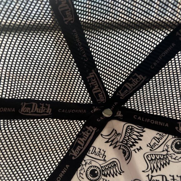 Von Dutch Flying Eyeball Trucker Hat - Picture 5 of 8